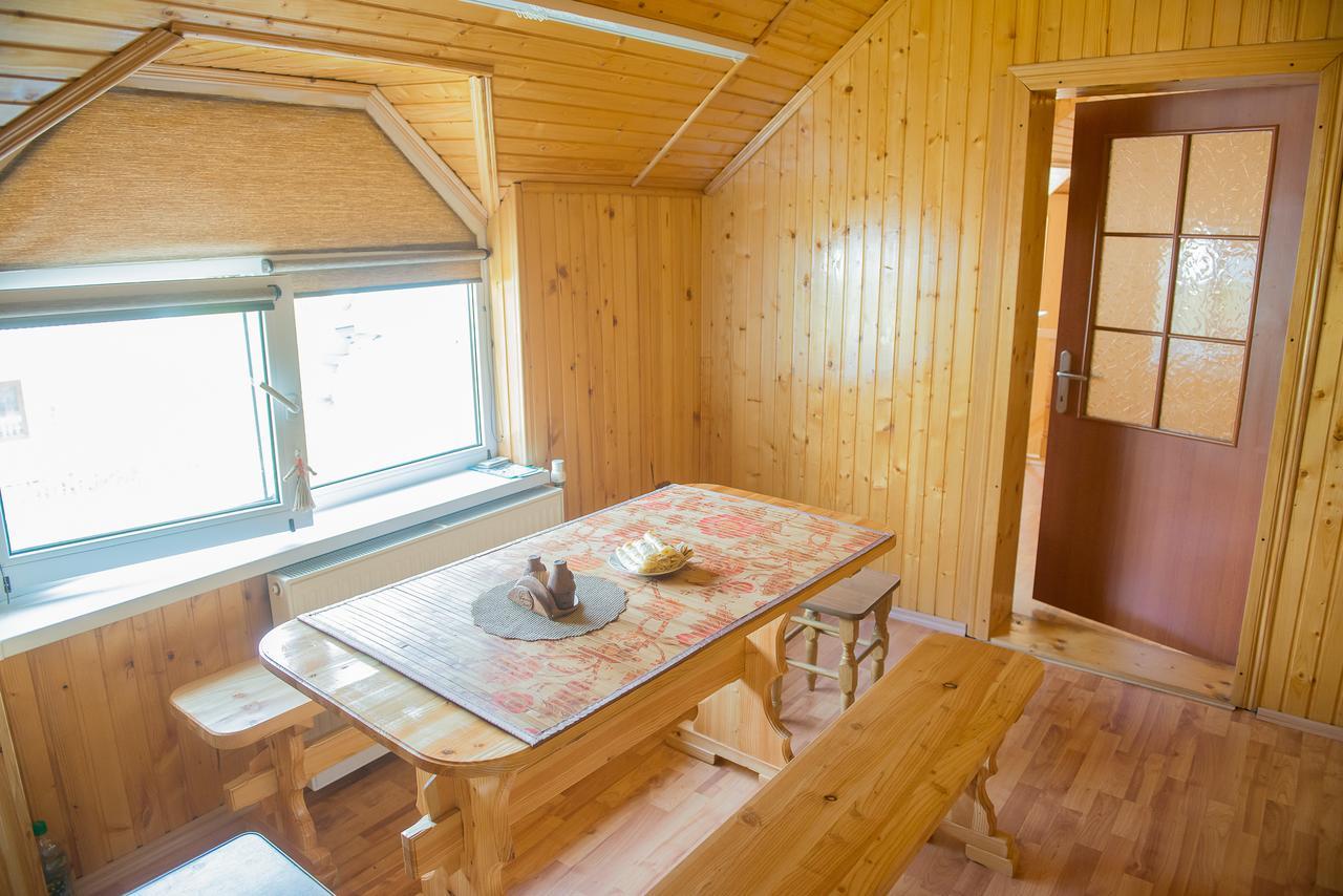 Guest House Suzirya Karpat Yaremche Eksteriør billede