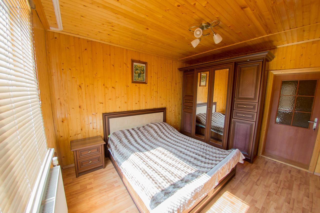 Guest House Suzirya Karpat Yaremche Eksteriør billede